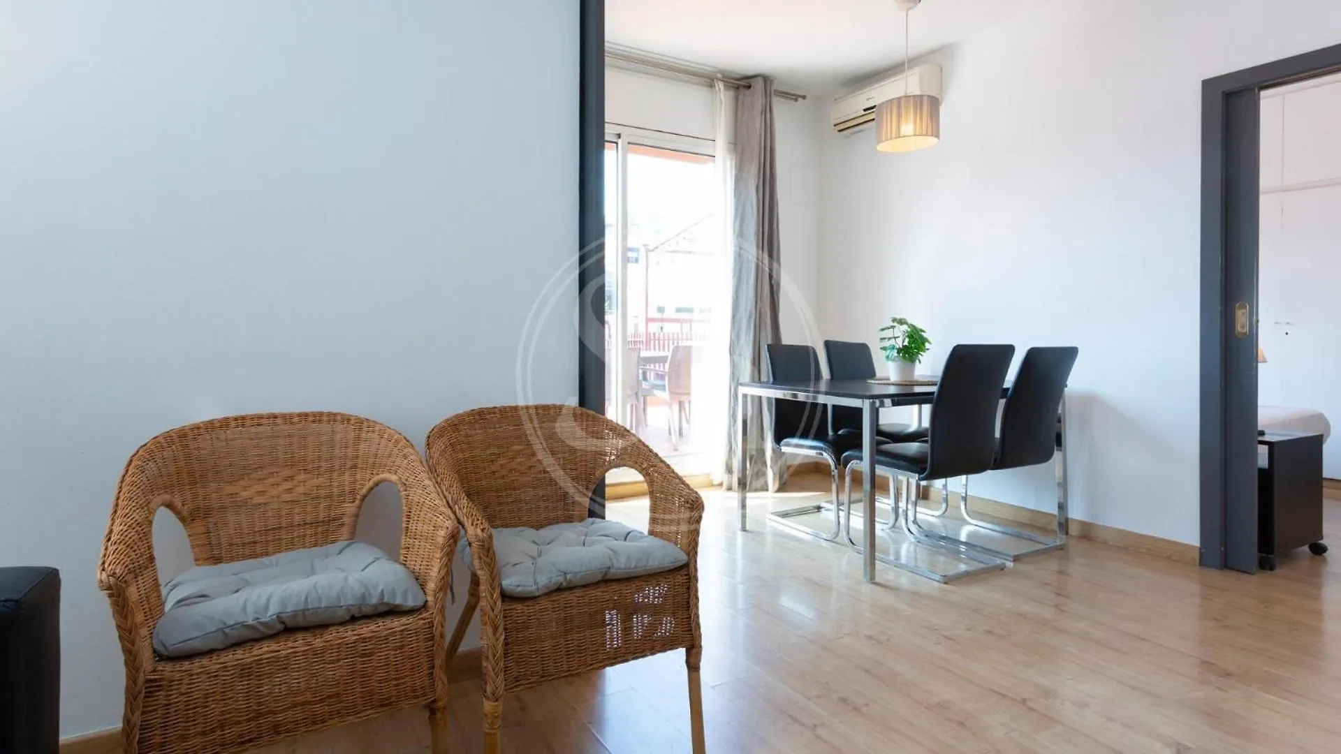Cosy Apartment With Terrace 바르셀로나 스페인