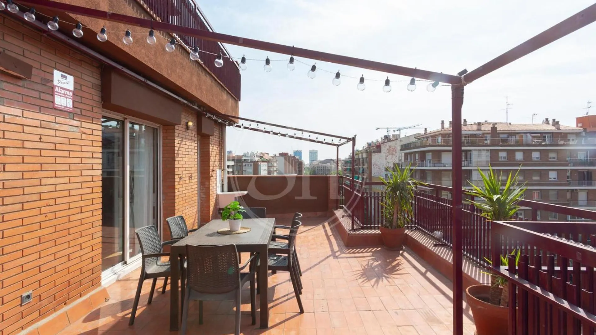 Cosy Apartment With Terrace 바르셀로나